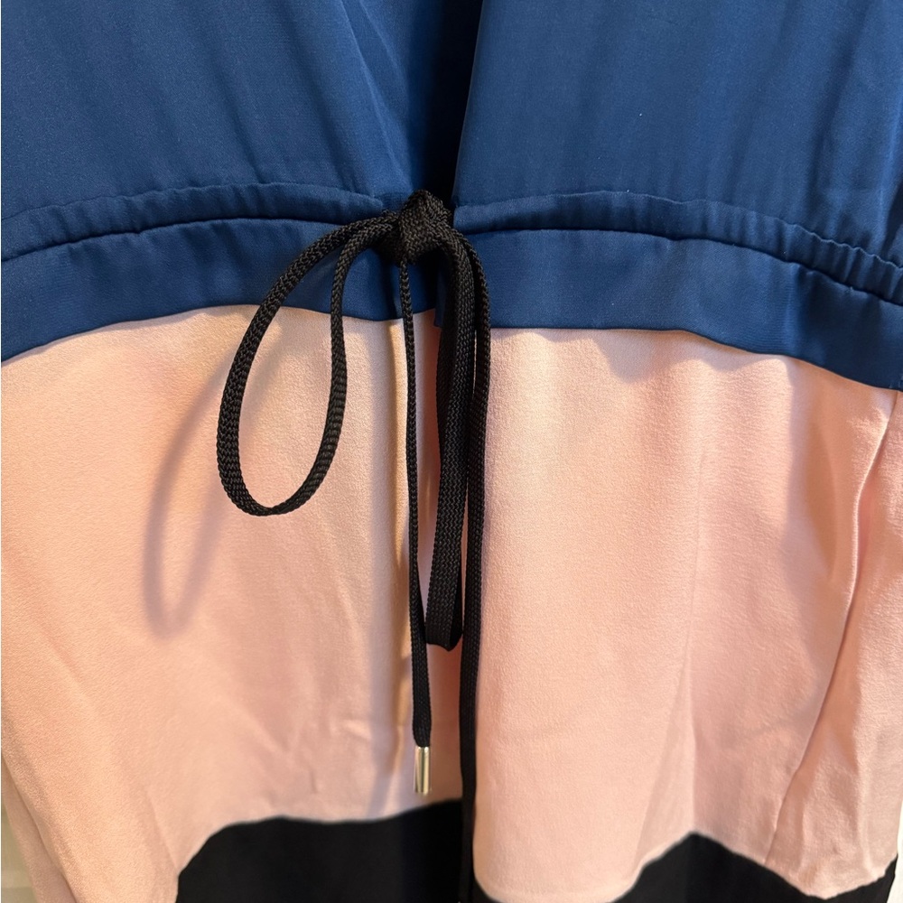 ❤️SALE !Diane Von Furstenberg Silk  Blue and Pink  Midi Dress Sz 2 BEAUTIFUL 🔥 - Picture 4 of 5